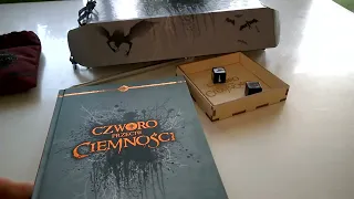 Four Against Darkness, Czworo przeciw ciemności - unboxing (mlodygiercownik.pl)