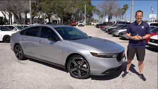 Is the Honda Accord Sport the BETTER new sedan than a 2025 Toyota Camry XSE?