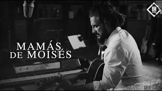 Ricardo Arjona - Mamás de Moises (Official Video)