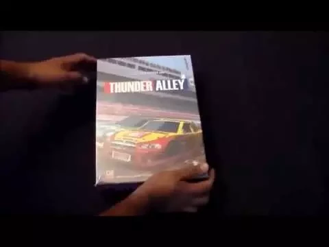 Unboxing of Thunder Alley