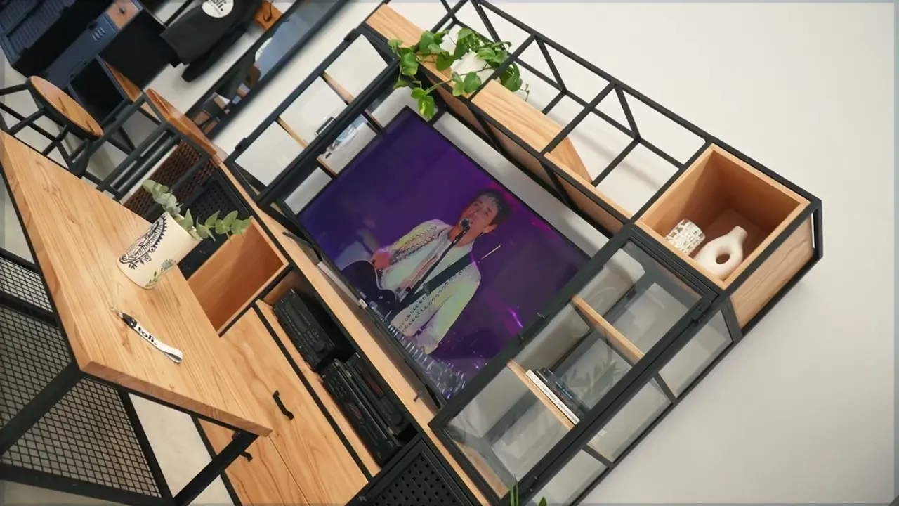 Video de TOLI - Wood & Metal - Muebles de Diseño Industrial en Madera y Hierro | Muebles a Medida de Alta Calidad
