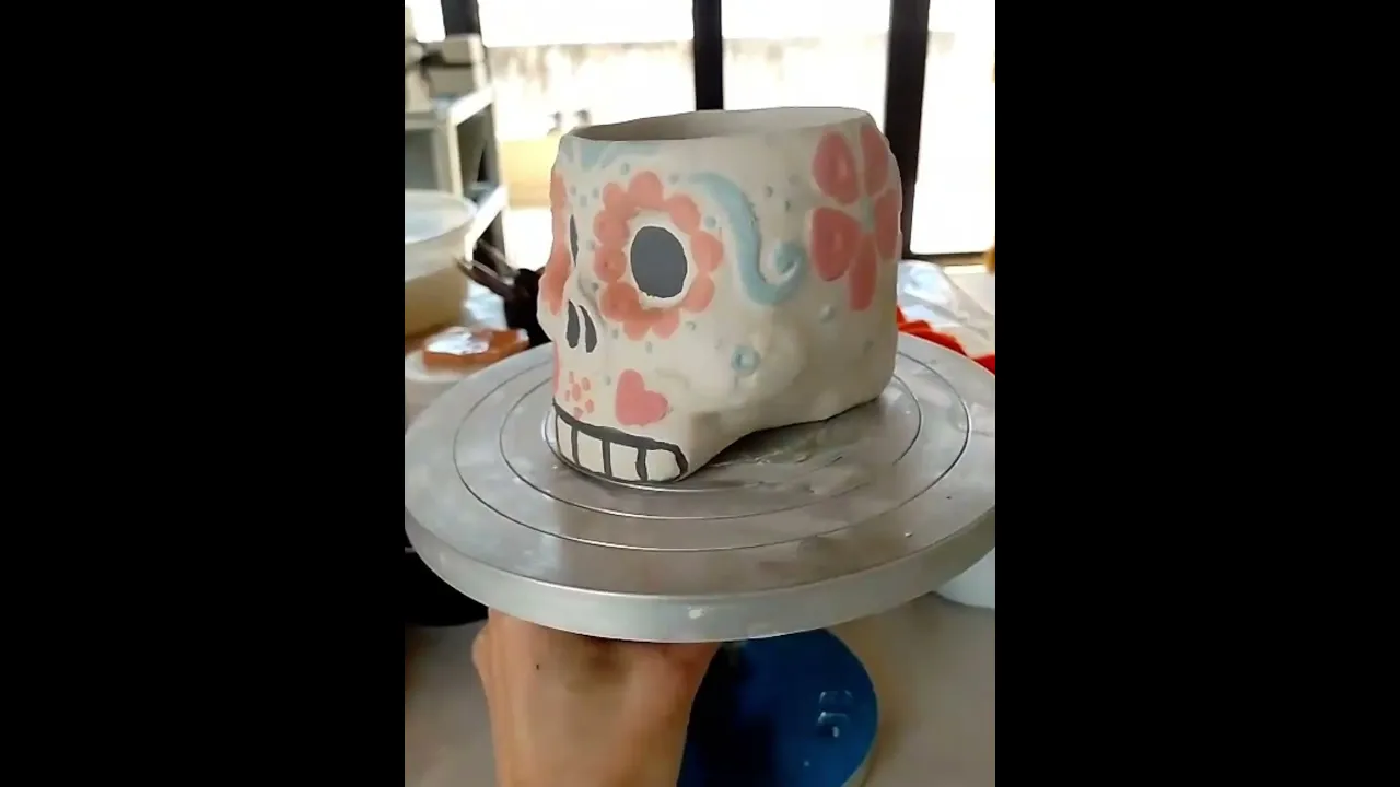 Video de Sikana Tikis