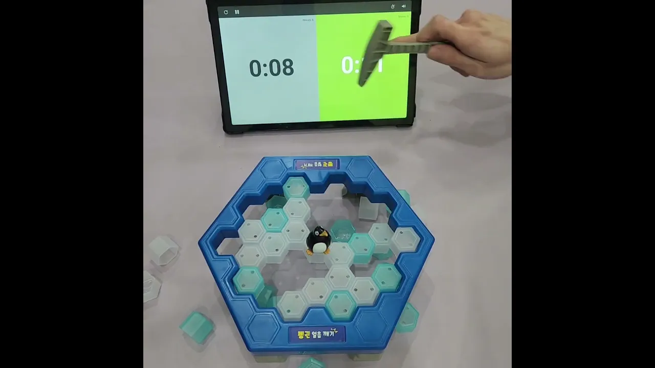 🐧 Penguin Trap Blitz! Rapid Ice-Smashing Duel 🧊🔨