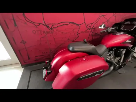 2026 Indian Motorcycle Challenger Dark Horse Thumbnail alt
