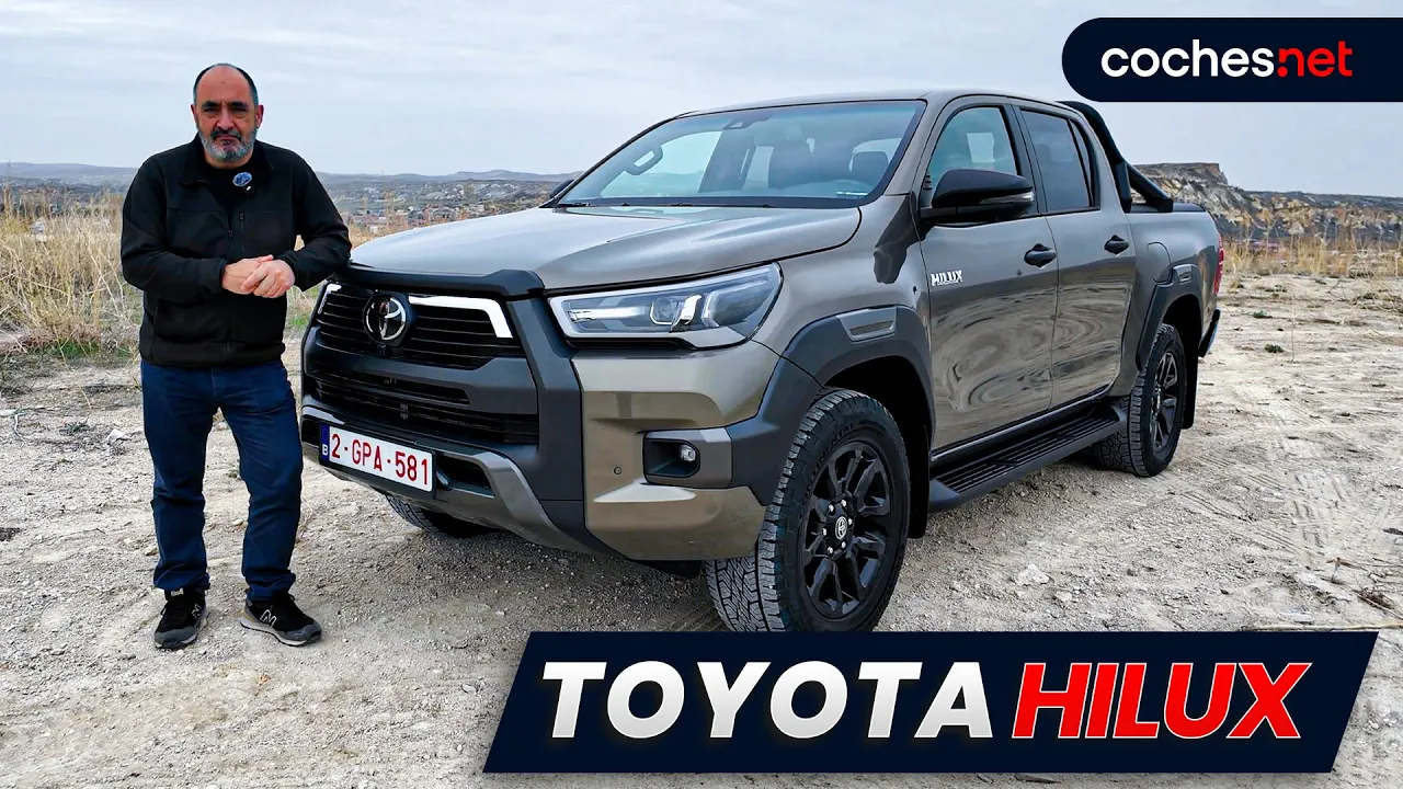 Toyota Hilux Hybrid 48V 2025 | Primer contacto / Test / Review en español | coches.net