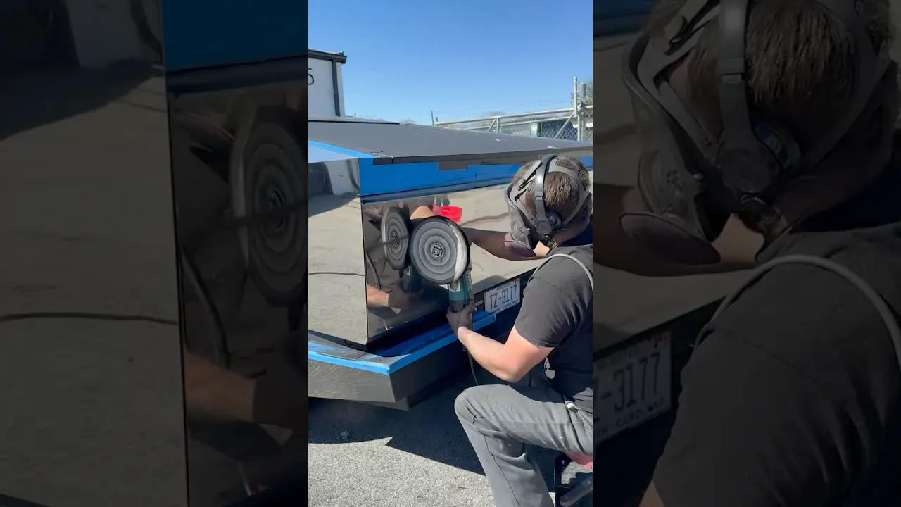 Polishing A Tesla Cybertruck! 😳 #tesla #cybertruck #cars