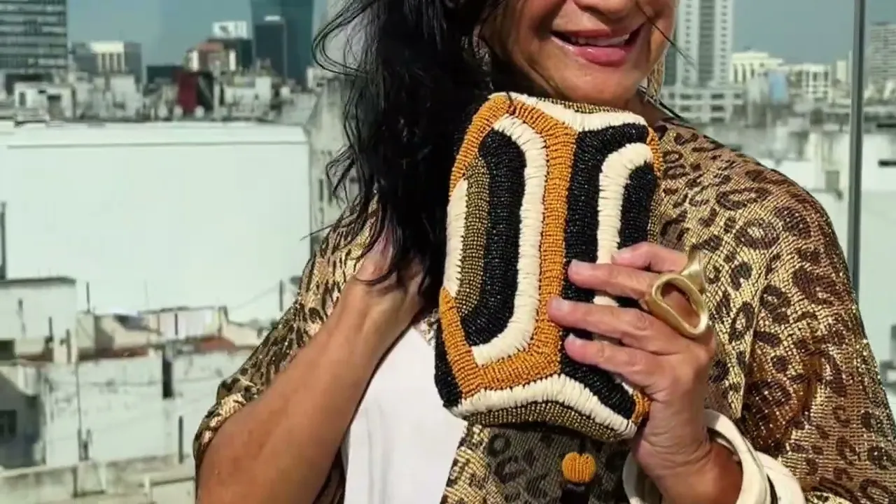 Video de LAS JUANAS NIGHT. Accesorios de moda en Recoleta.