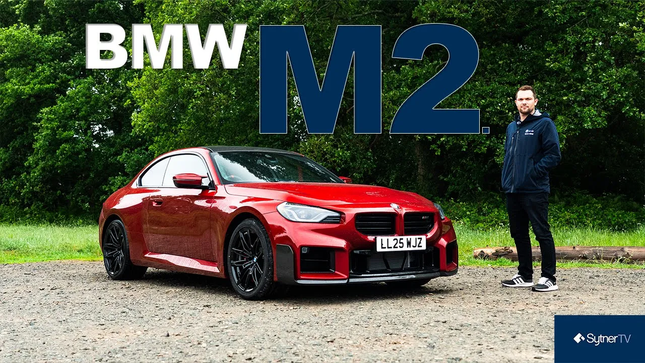 The NEW 2025 BMW M2 LCI | How does it drive? (4K)