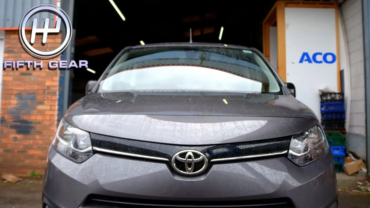 Toyota Proace  - Taking the EV Plunge ... Can we change your opinion on electric cars? | Fifth Gear