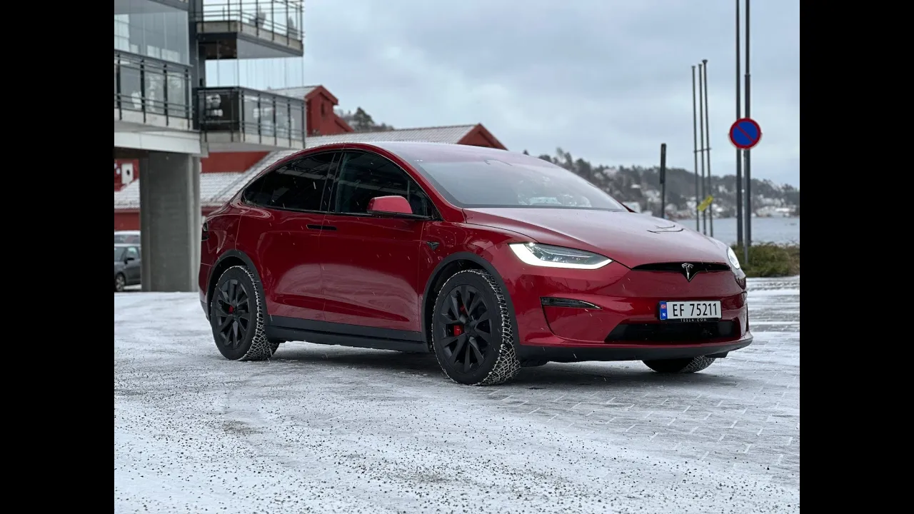 Vi har testet Tesla Model X Plaid