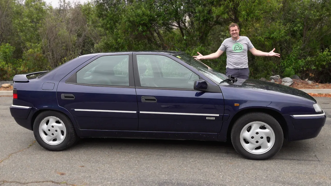 The Citroen Xantia Is a Weird French 1990s Midsize Sedan