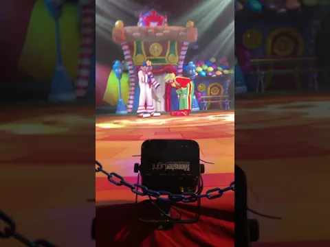 MINHA FILHA NO CIRCO DO PATATI PATATÁ