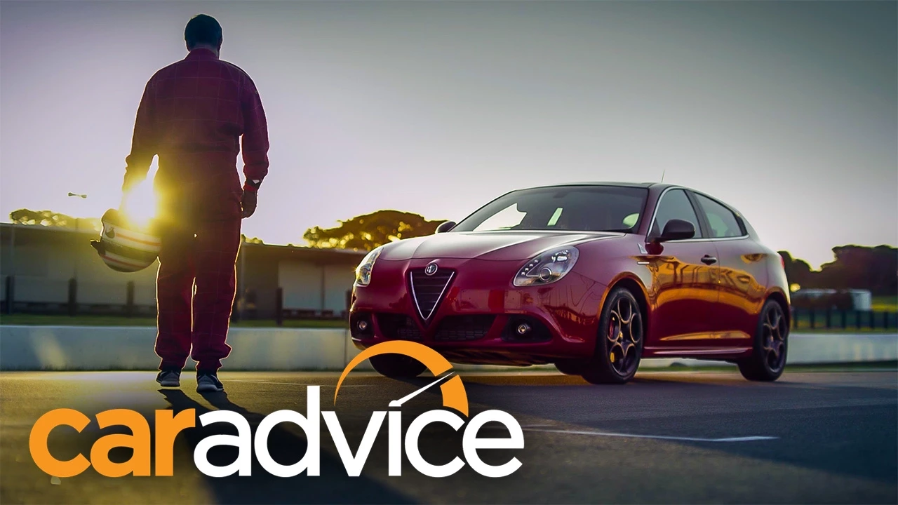 Alfa Romeo Giulietta QV stars in world-first opera performance