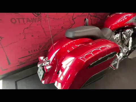 2021 Indian Motorcycle Challenger Limited Thumbnail alt