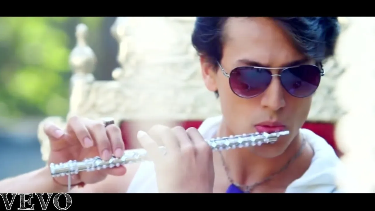 Mere Naal Tu Whistle Baja