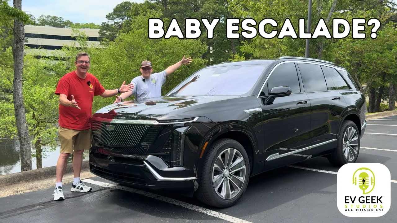 Is this a BABY ESCALADE? 2026 Cadillac Vistiq First Drive and Review