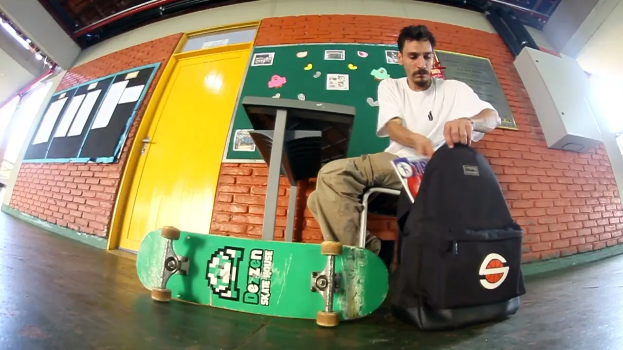 Vídeo de Dezzen skate house