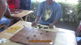 Session of Fanorona and Vela