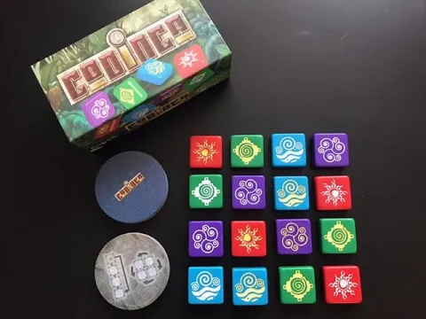 Codinca. Abstract tile laying game.