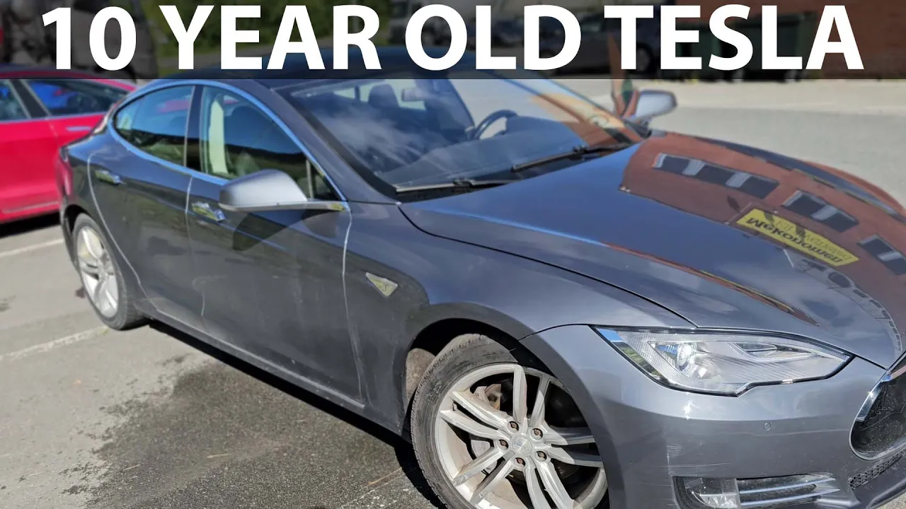 2014 Tesla Model S 85 repaired by Elbilmek