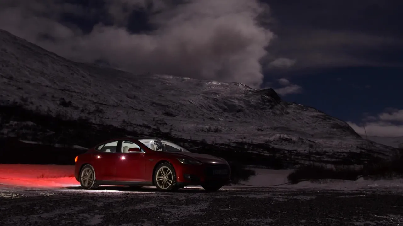 Tesla Model S P85 review after 2 years 210k km/130k mi - issues and repairs