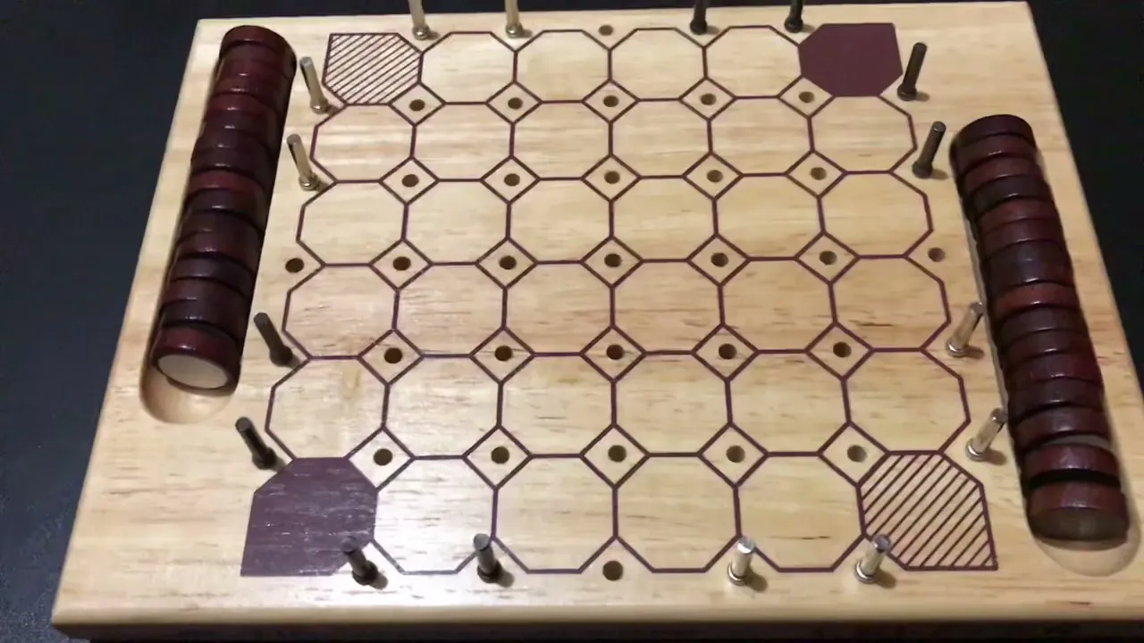 Creeper. Fun little abstract game from 2002