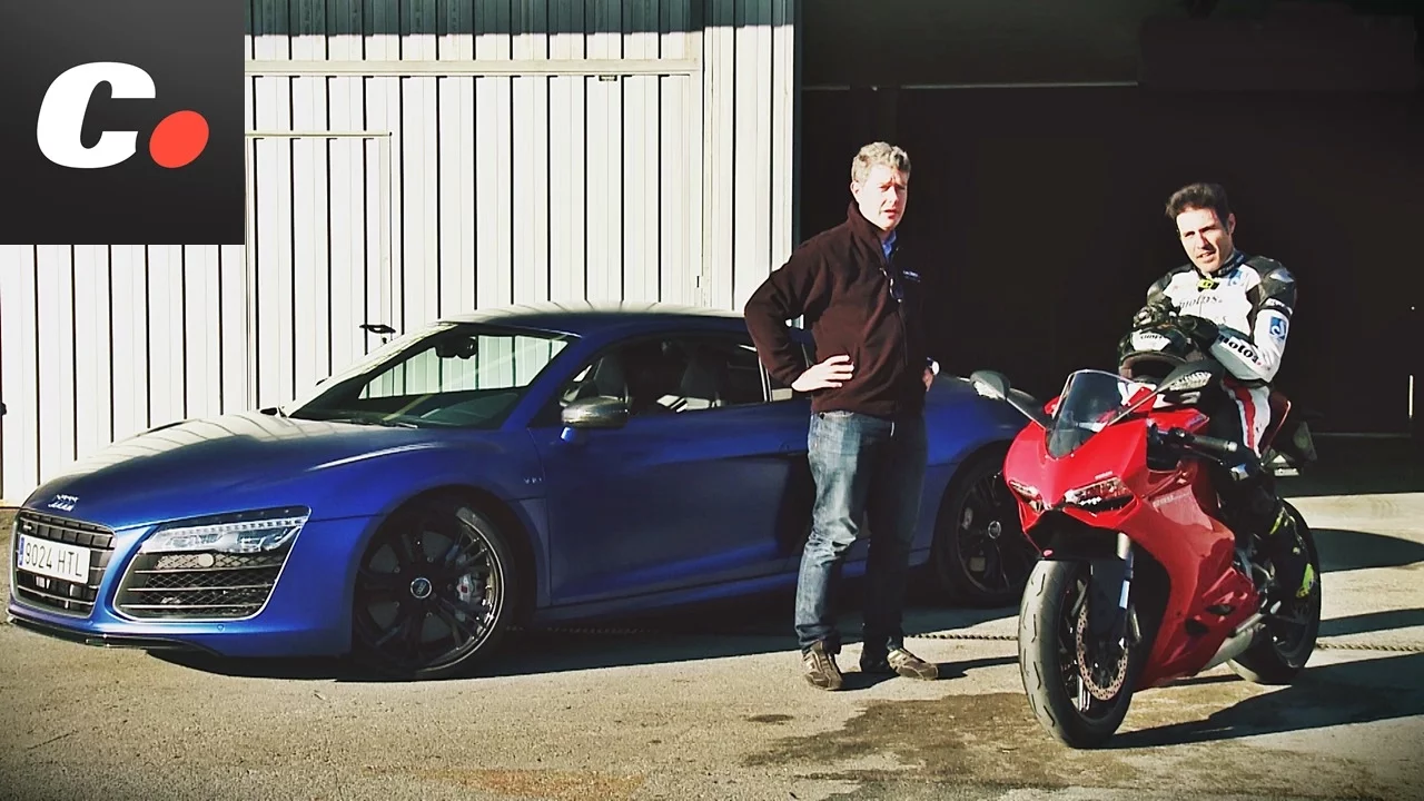 Audi R8 V10 Plus vs Ducati 899 Panigale en circuito - Prueba coches.net / Test / Review en español