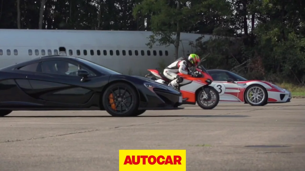 McLaren P1 vs. Porsche 918 Spyder vs. Ducati 1199 Superleggera - drag race