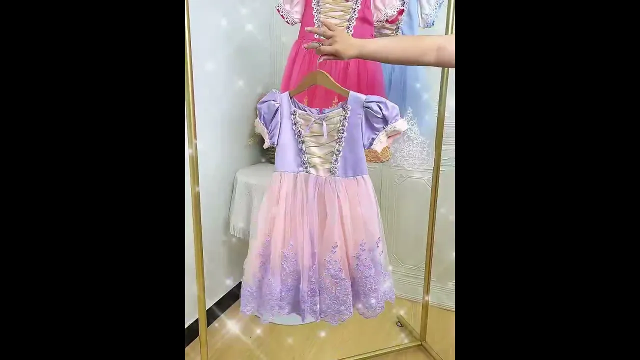 Vídeo de Fantasias de Princesas Infantis de Luxo | Loja Festivo