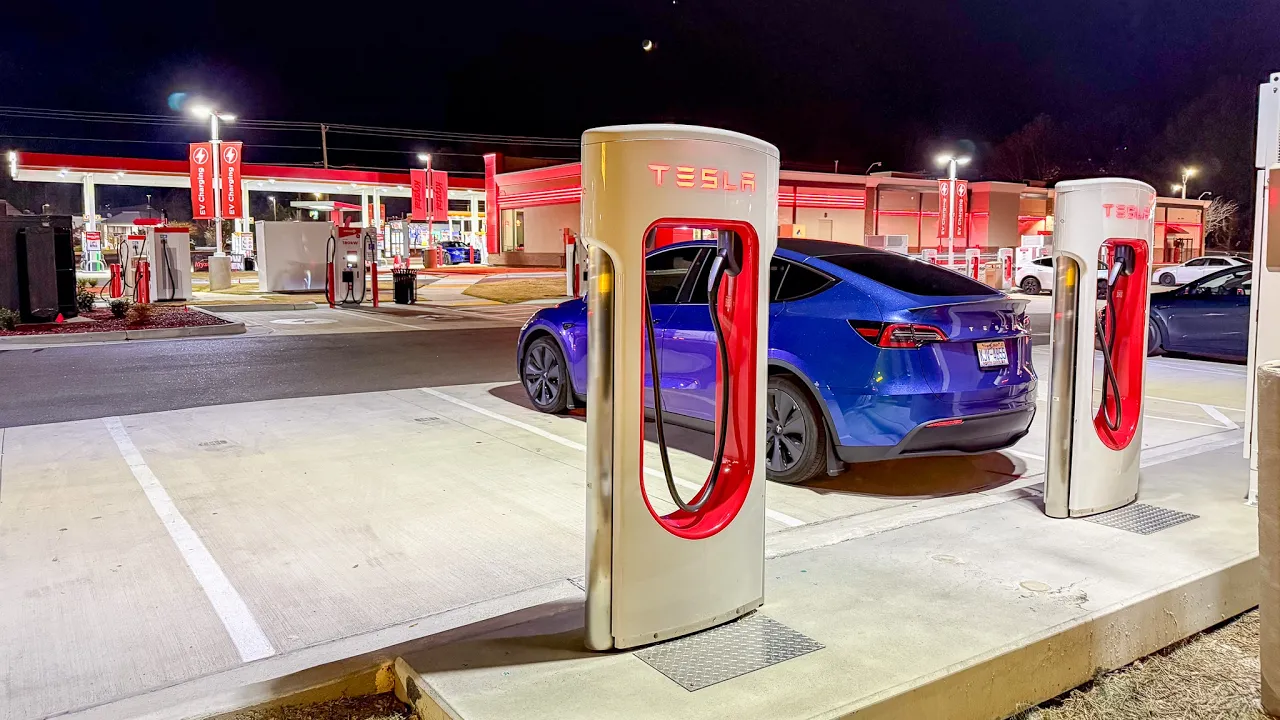 30 EV Chargers At Circle K In North Carolina! Wilson, NC Tesla and Circle K Charge Site Tour