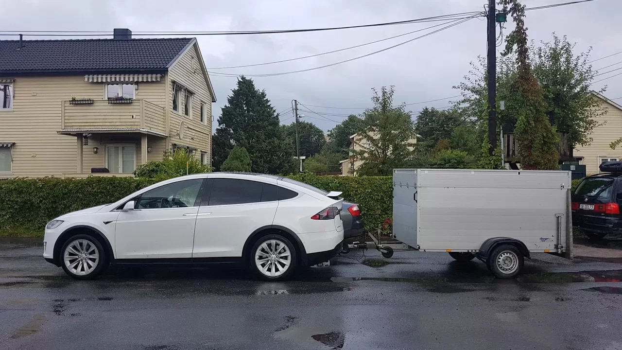 Model X 60D with trailer review