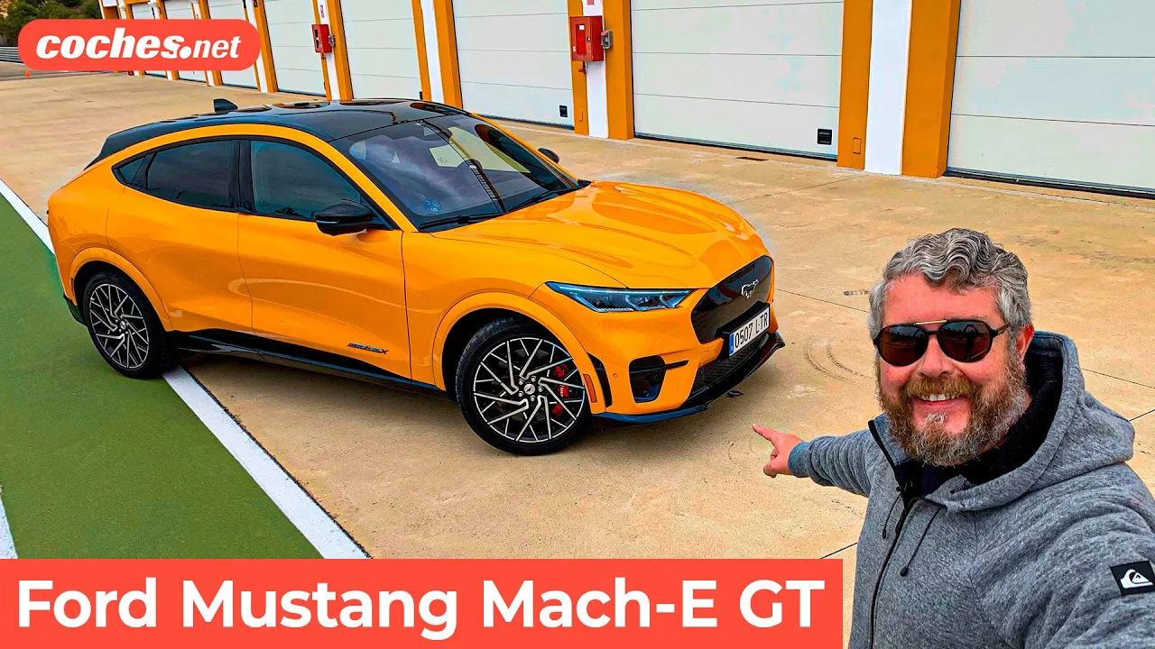 Ford Mustang Mach-E GT | Prueba en circuito / Test / Review en español | coches.net