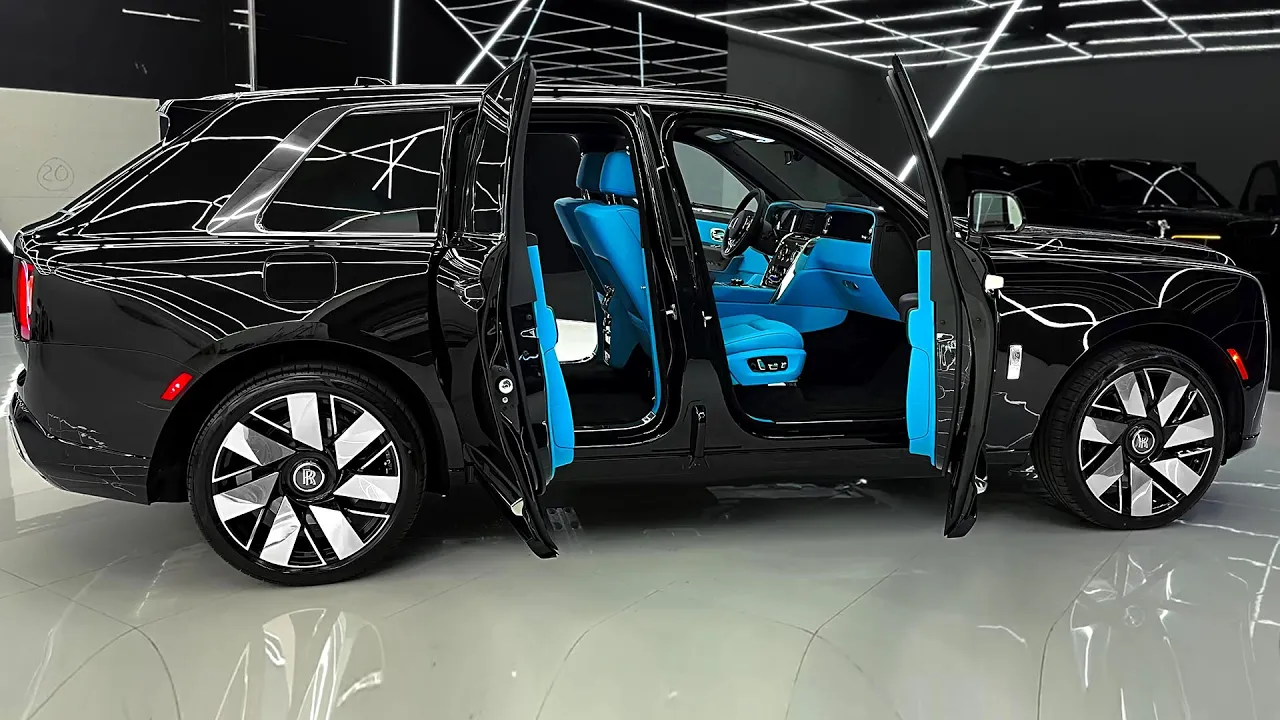 Rolls Royce Cullinan (2025) - The Expensive Luxury Super SUV!