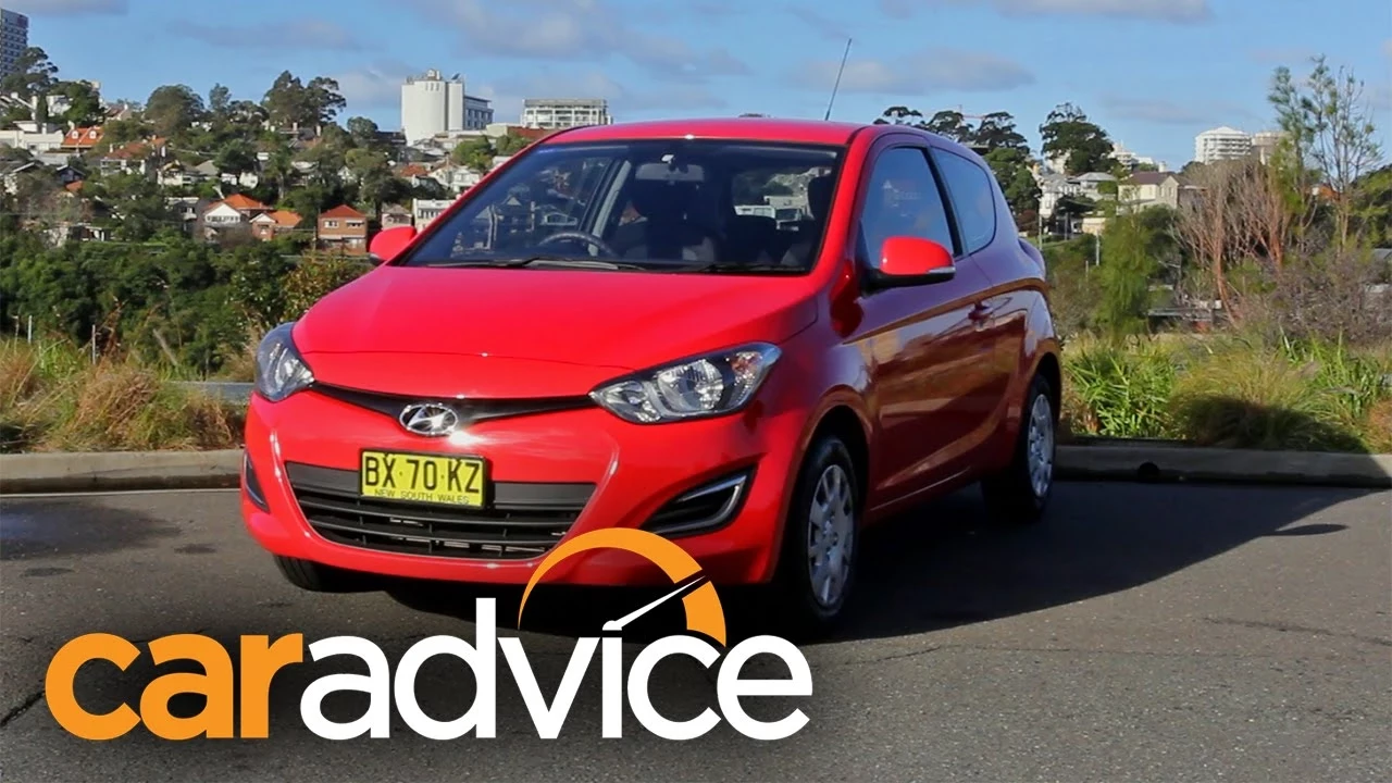 Hyundai i20 Review - Showroom shakedown with Tegan and Marika
