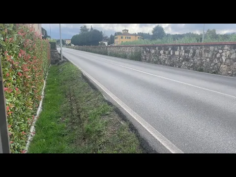 <span style="color:var(--accent)">Video:</span> Via per Camaiore, allarme sicurezza. Auto troppo veloci e nessuna protezione per i pedoni