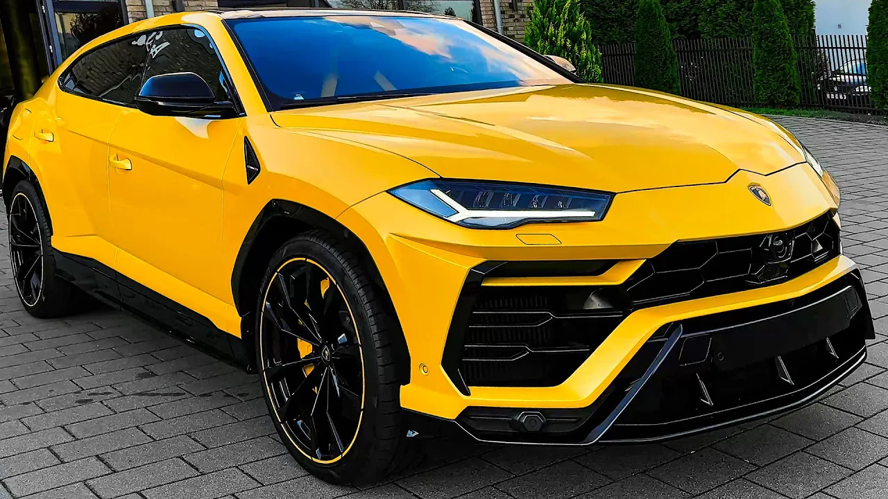2023 Lamborghini URUS Akrapovic - Beast in Details