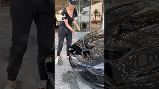 It turns out that even Ferraris need a drink sometimes...🤣 #ferrari #supercars #cars