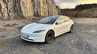 Tesla Model 3 Bakhjulsdrift