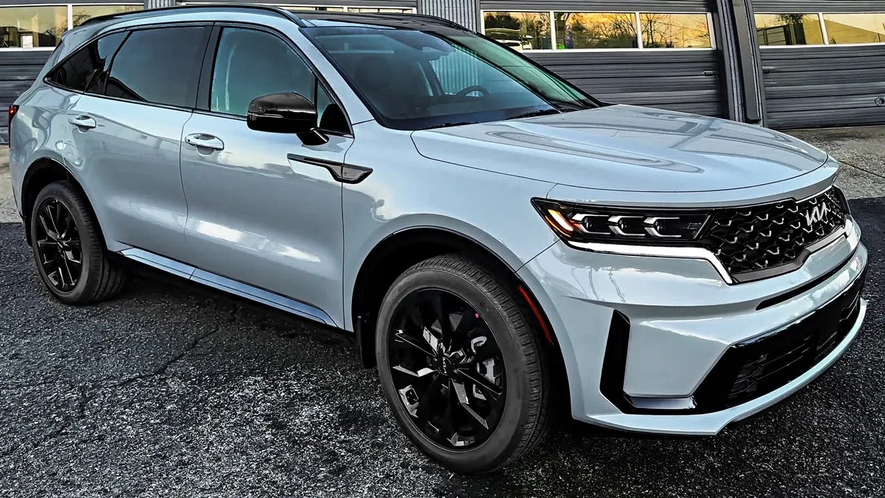 Kia Sorento (2023) - Terrific Family Friendly SUV!