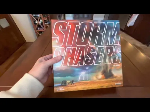 Storm Chasers (Buffalo Games) - Unboxing, just to get it to the table . . .