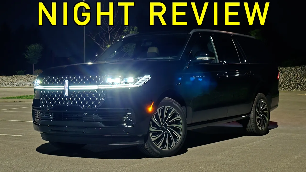 BETTER THAN ESCALADE?? -- 2027 Lincoln Navigator at NIGHT! (Headlights, Exterior & Interior)