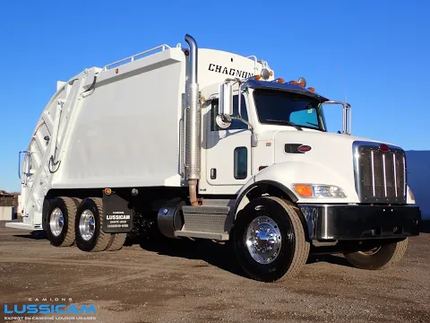 2020 Peterbilt 348 Thumbnail