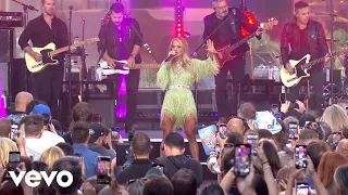 Carrie Underwood - Before He Cheats (Live From The Today Show)