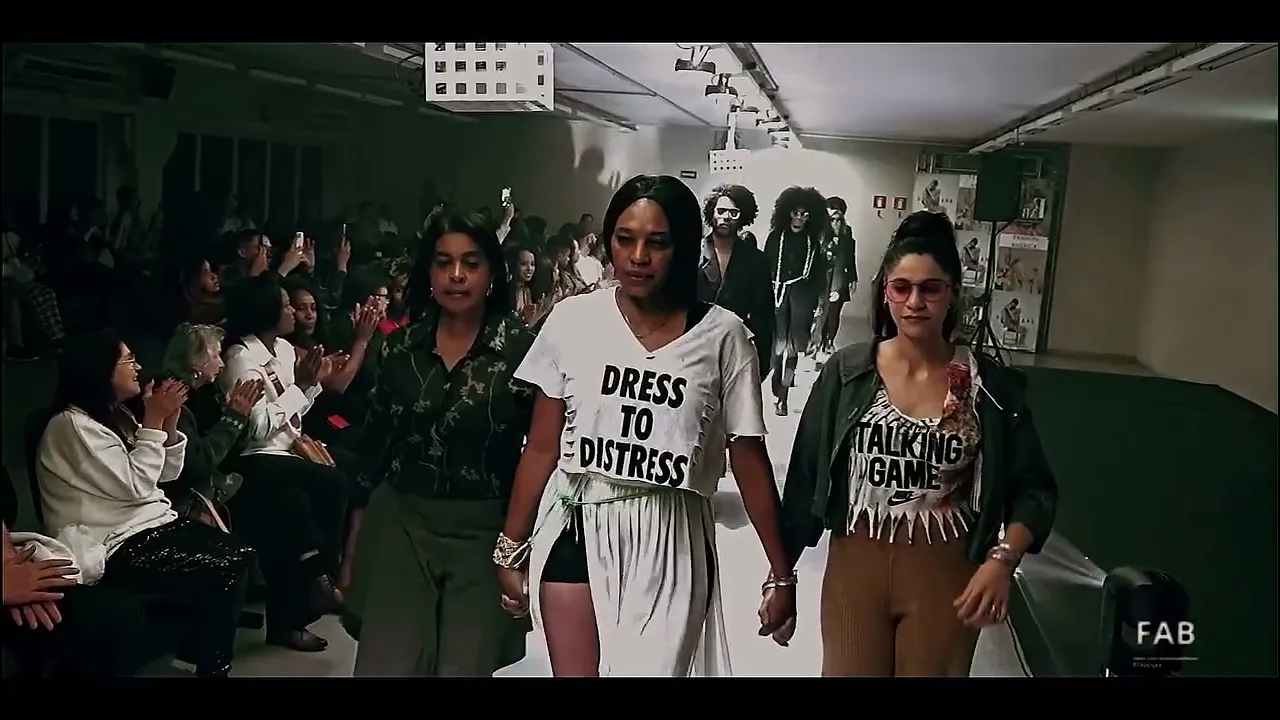 Vídeo de DRESSED BRAND