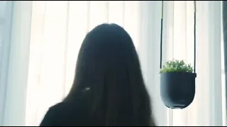 Umbra Bolo Hanging Planter product video.