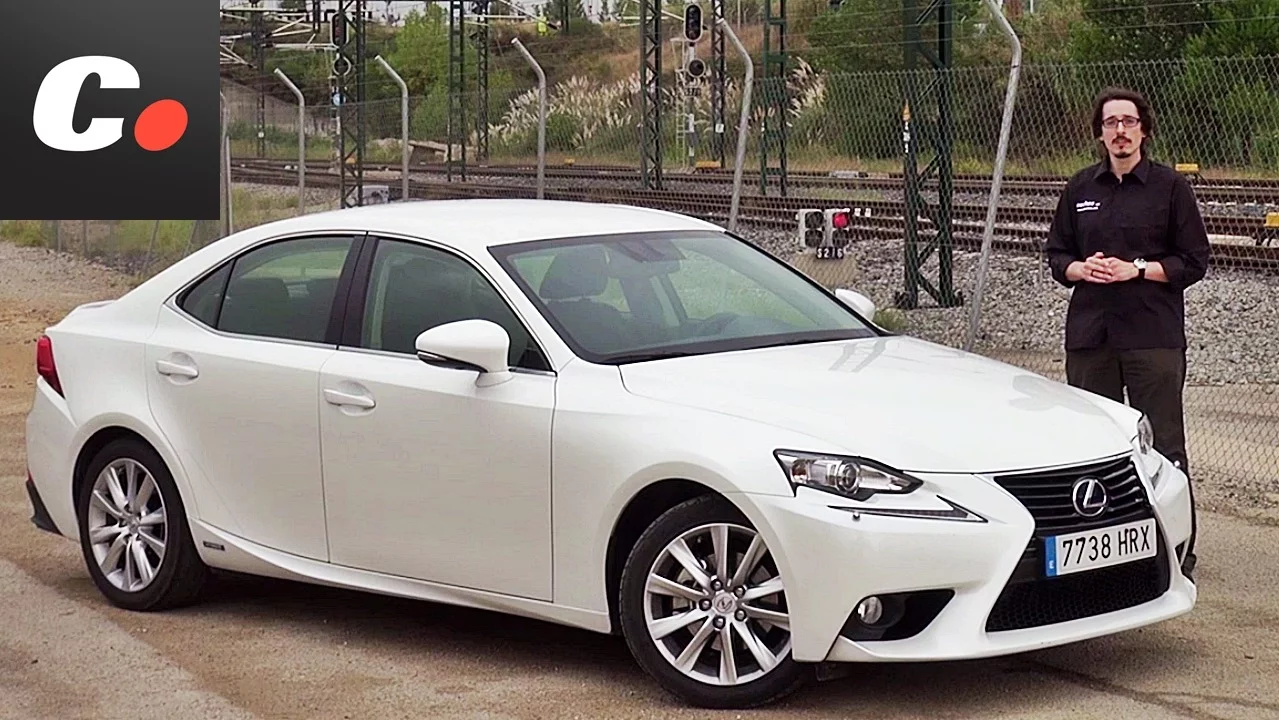 Lexus IS 300h | Prueba / Test / Review en español | Coches.net