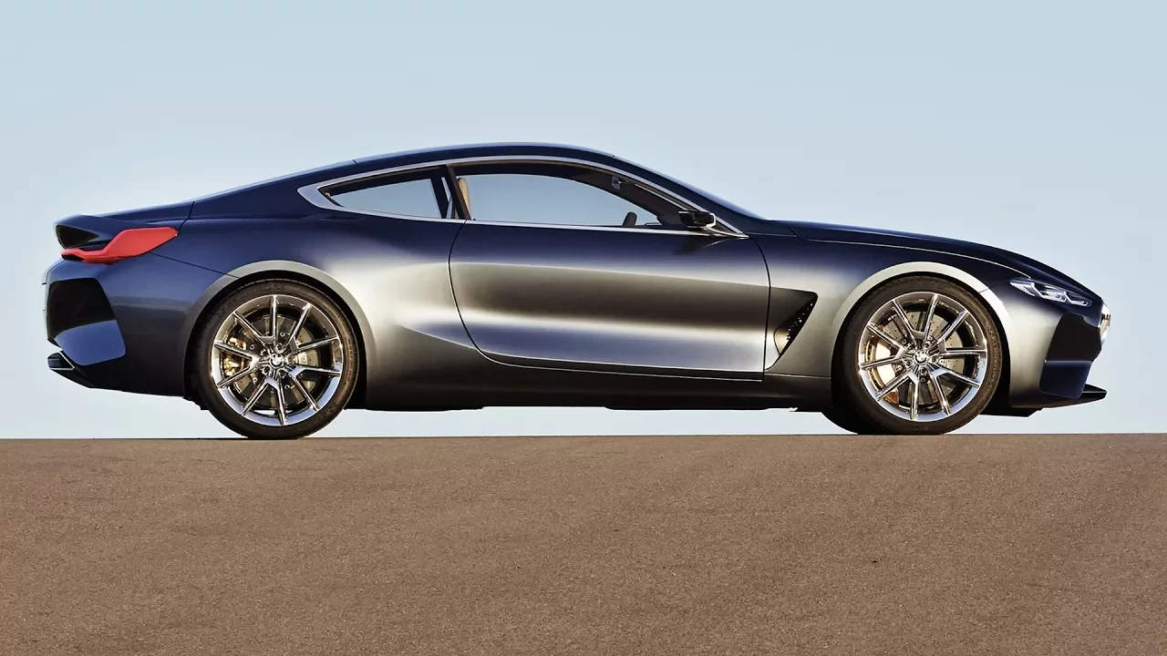2018 BMW 8 Series - EXHAUST SOUND / AMAZING COUPE!!