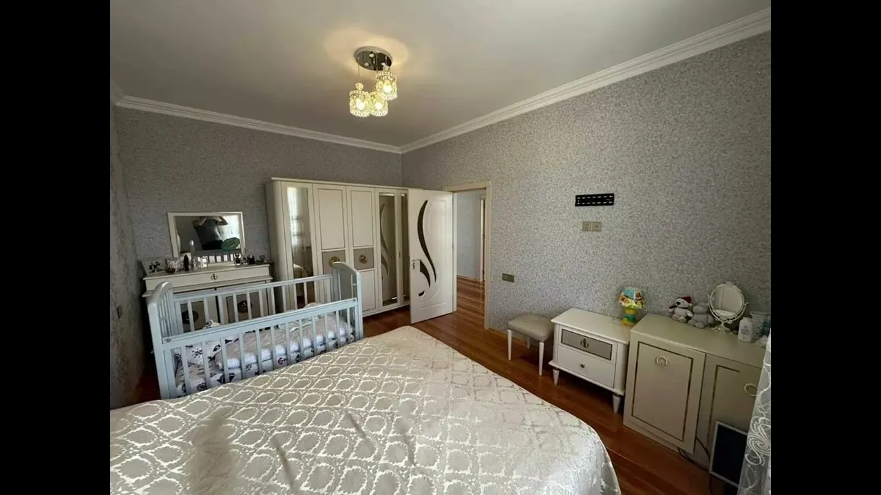 Satılır ev/villa 5 otaqlı 220 m², Məmmədli q.- (əmlakın videosu)
