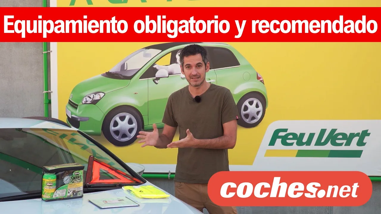 Equipamiento para el coche: obligatorio y recomendado | coches.net