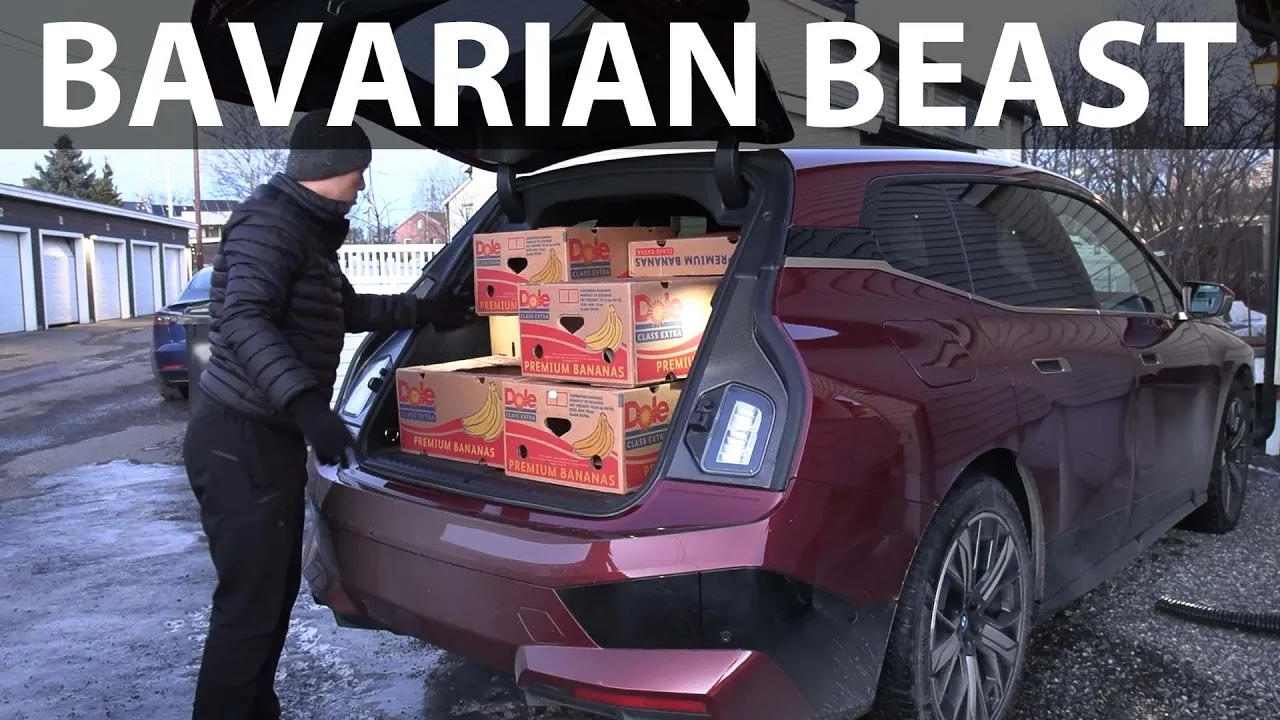 BMW iX xDrive50 banana box test